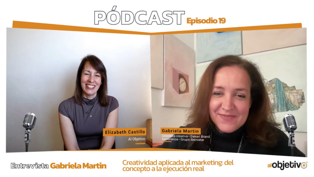 Dos mujeres: Elizabeth Castillo y Gabriela Martín hablando sobre creatividad en Marketing.